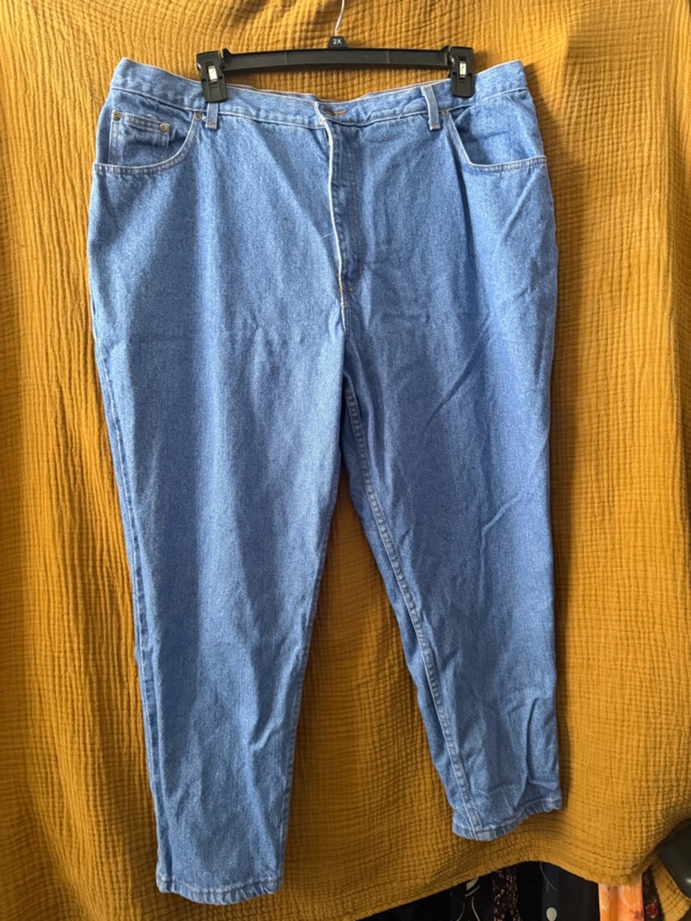 Classic Women's Boyfriend Jeans in Light Blue